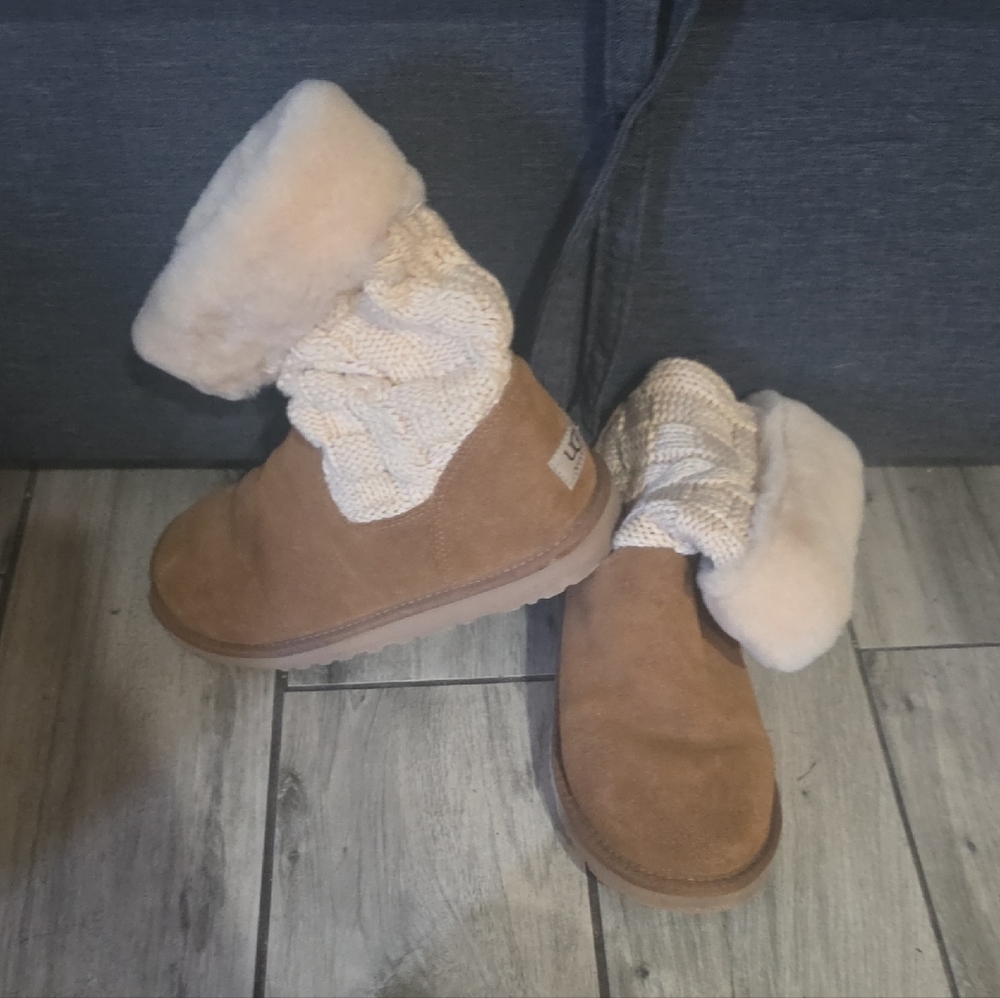 UGG Women's Tan and Cream Knit Cuff Boots